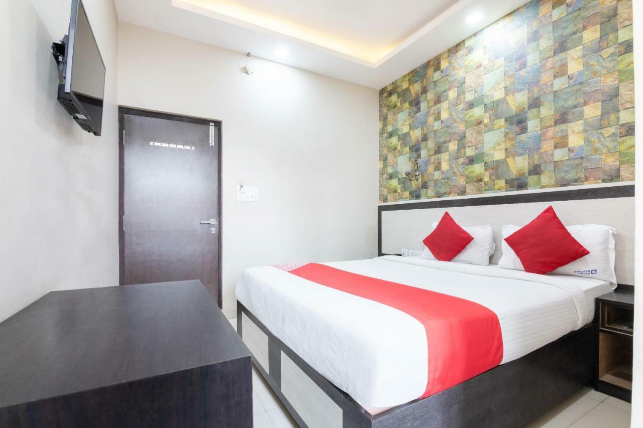 Hotel Bestend Bangalore Bagian luar foto