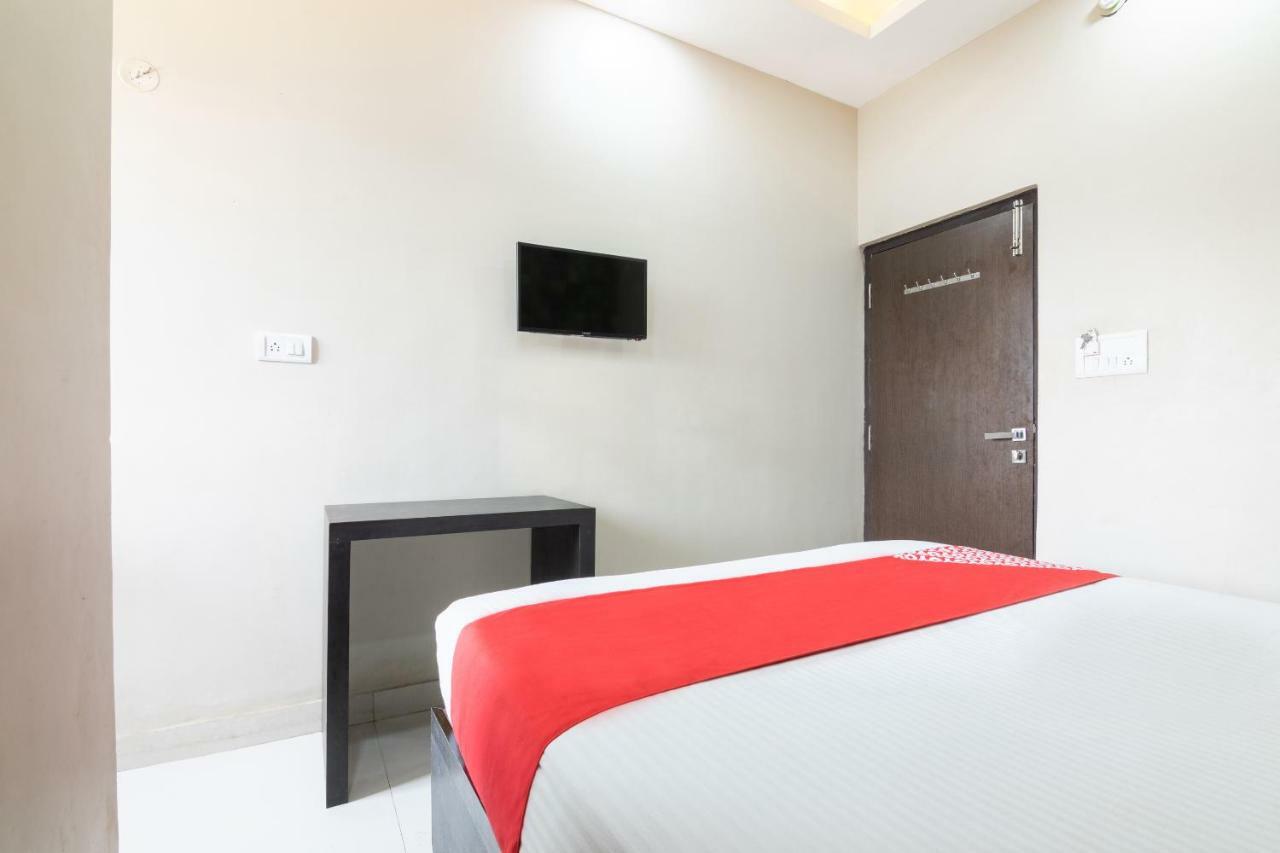 Hotel Bestend Bangalore Bagian luar foto